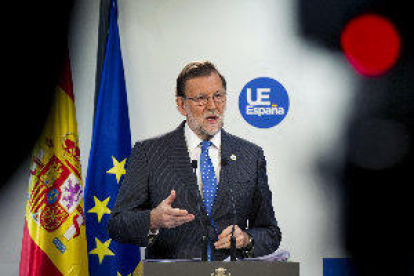 Rajoy, de dret a un govern de més perfil polític davant d’una dura legislatura