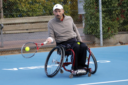 Jordi Torné, en la imagen, fue el campeón de la categoría de tenis en silla de ruedas.
