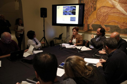 El director del MNAC, Pepe Serra, presentó ayer los informes contrarios al traslado de los murales.