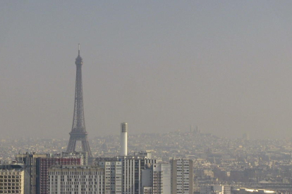 Imagen de París con una alta polución. 
