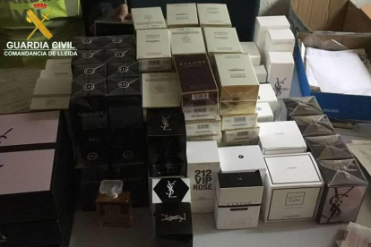 Perfums confiscats i valorats en 11.552 euros.