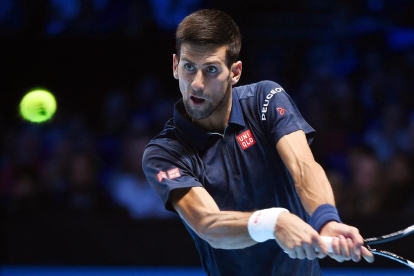 Djokovic ha de remuntar en el seu debut a la Copa Masters