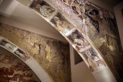 El MNAC presenta informes que se oponen a la devolución de las pinturas de Sigena