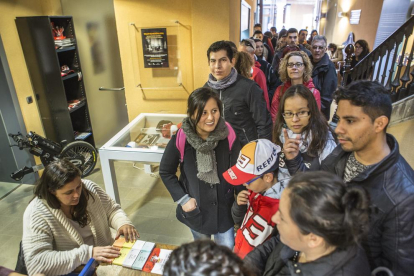 El museu va rebre aquest cap de setmana més de 1.200 visites de fans dels campions de Cervera.