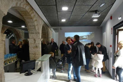 La inauguración de la Oficina de Turismo de Fraga. 