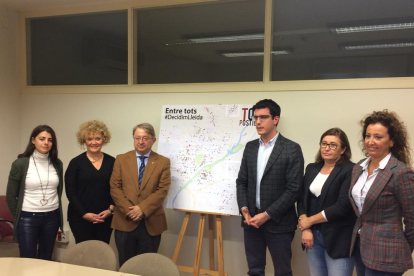 El grupo de CiU hizo balance ayer de su campaña ‘Decidim Lleida’.