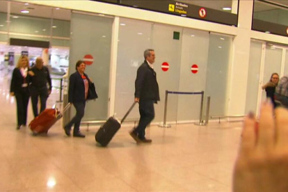 La masiva rueda de prensa de Puigdemont y seis miembros de su Govern.