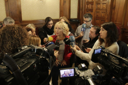 La subdelegada del Gobierno en Lleida, Inma Manso, ayer en el desayuno con la prensa.