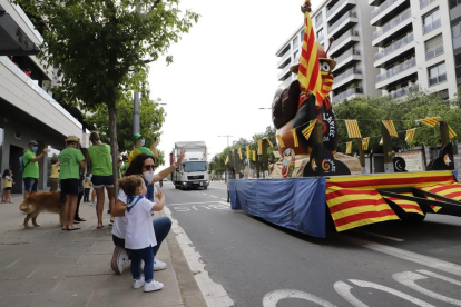 La Fecoll va protagonitzar una desfilada pels carrers de Lleida, coincidint amb el cap de setmana en què la capital del Segrià hauria d'haver celebrat la 41 edició de la festa.