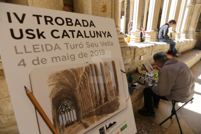 La Seu Vella va ser escenari de luxe per a 350 urban sketchers de Catalunya