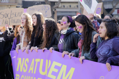 Vaga feminista de 24 horas para denunciar las brechas laborales y sociales