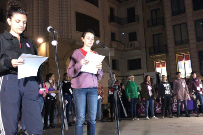 Jornada amb dos manifestacions per falta d'un acord entre els col·lectius feministes Marea Lila i la Coordinadora del 8-M.