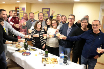 Celebració a la seu d'ERC a Lleida.