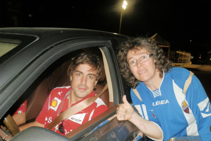 Con el bicanpeon Fernando Alonso, a la salida de Montmelo