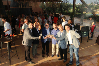 Imatges de la inauguració de la terrassa Raiers de Lleida