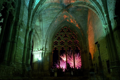 Imatges del correfoc i els focs artificials que van tancar la Festa Major de Lleida