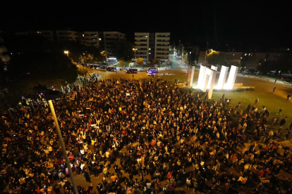 Concentració a la plaça Europa de Lleida en protesta per les detencions