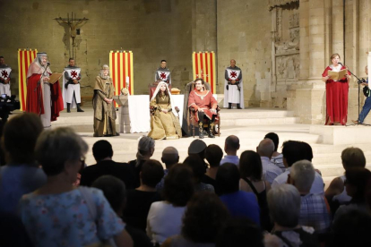 Amb un centenar d'actors de les comparses de la Festa de Moros i Cristians de Lleida.