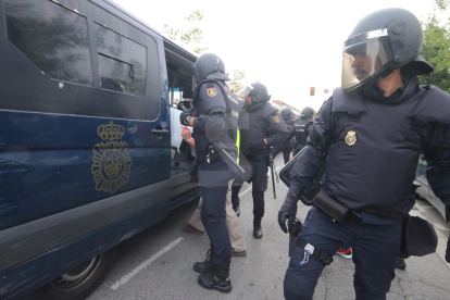 Càrregues policials a l'EOI de Lleida
