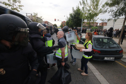 Càrregues policials a l'EOI de Lleida