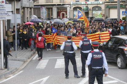 Contra la 'represión' del Estado y por la libertad de los 'presos políticos', después de la detención en Alemania de Carles Puigdemont