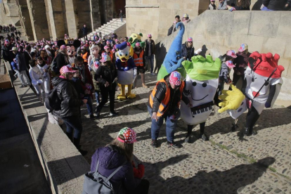 Sis mil persones van assistir a la festa a la Seu Vella de Lleida per recaptar fons contra el càncer infantil