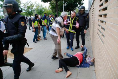 Càrregues policials al CAP de Cappont de Lleida