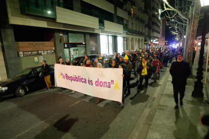 Els comitès de defensa de la república (CDR) van convocar manifestacions a tot Catalunya, a Lleida davant de la subdelegació del Govern central