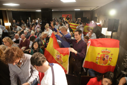 Acusa Pedro Sánchez de fer una política basada en el “divideix i venceràs” i defensa la Constitució