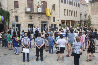 Pobles de Lleida se sumen a l'homenatge a les víctimes dels atemptats a Barcelona i Cambrils.