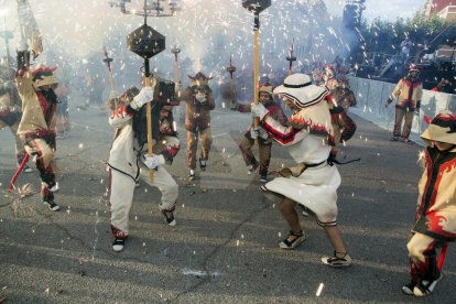 La popular festa de les bruixes de Cervera va congregar més de 25.000 visitants
