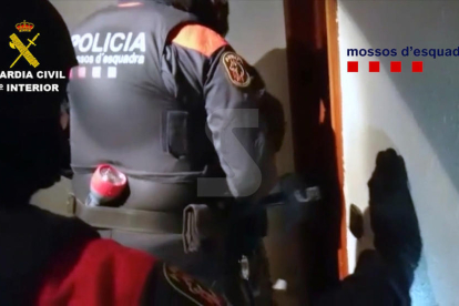 Ha Lleida es van realitzar almenys tres detencions i tres registres.