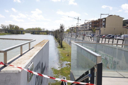 Cortan el acceso a la canalización del Segre en Lleida  y Balaguer