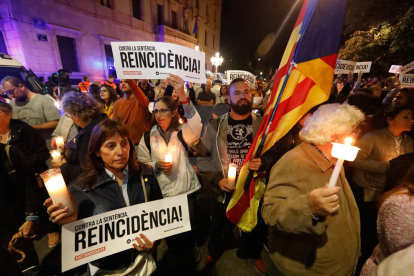 Davant de la Subdelegació del Govern espanyol a Lleida
