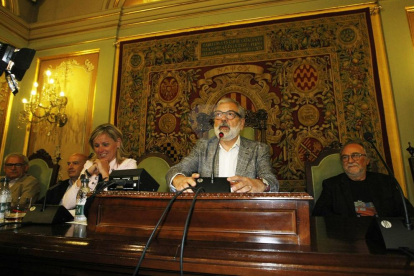 Sesión extraordinaria en el ayuntamiento de Lleida antes de la elección del nuevo equipo de gobierno municipal.