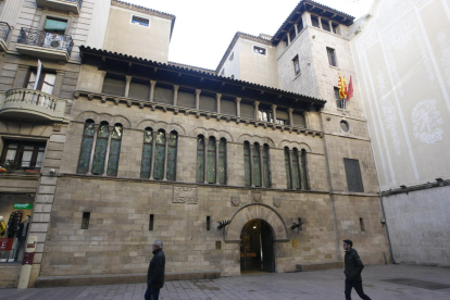 La fachada del Palau de la Paeria.