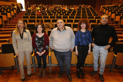 Eva Leal, Rebeca Ríos, Rafa Gimena, Vanessa Pi i Josep Ramon Ribé, ponents d’ahir a la UdL.