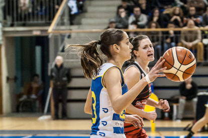 Meiya Tirera fue una de las jugadoras destacadas en el apartado anotador junto a Andrea Vilaró.