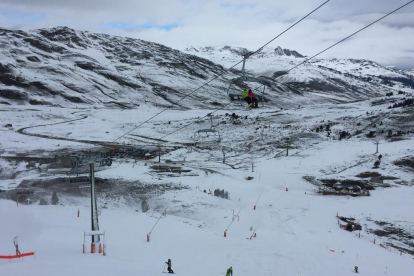 Baqueira inauguró la temporada de esquí el pasado fin de semana.
