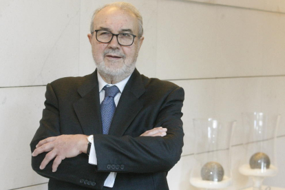 El exvicepresidente del Gobierno y exministro de Economía, Pedro Solbes, ayer en Lleida.