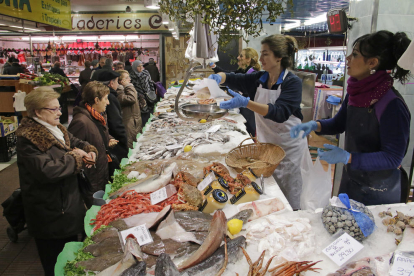 El pescado, sobre todo el marisco, será uno de los protagonistas de la mesa durante las celebraciones navideñas. 