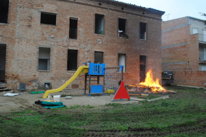 Bellvís inicia les obres per enderrocar l’antic convent
