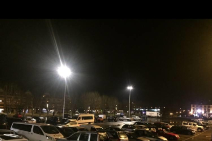 El parking del centro de Vielha que ha estrenado iluminación.