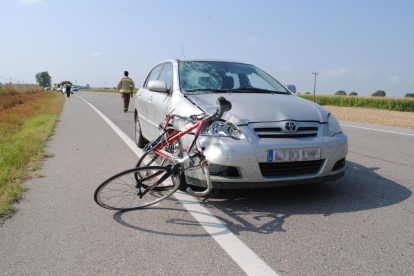 L'atropellament d'un ciclista en una carretera de Lleida.