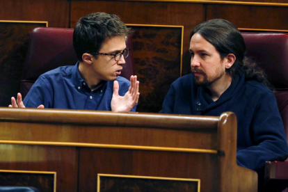 Íñigo Errejón y Pablo Iglesias, en el Congreso de los Diputados. 