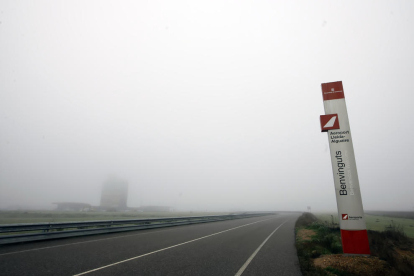 La niebla en Alguaire que obligó el miércoles a desviar los vuelos de Neilson a Reus.