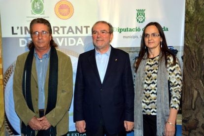 Enric Dalmau, Joan Reñé y Mari Paz Romero, ayer en Lleida.