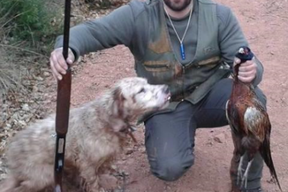 Un cazador mata a tiros en la cabeza a dos agentes rurales en Aspa y se entrega