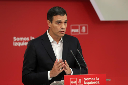 El secretari general del Partit Socialista, Pedro Sánchez, ahir a la seu del conjunt a Madrid.