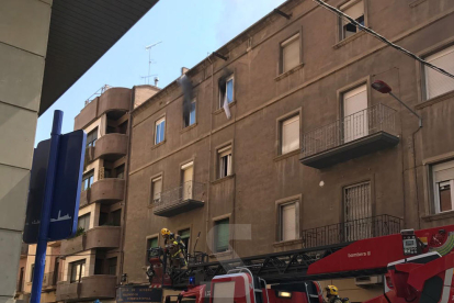 Espectacular incendi al centre de Lleida